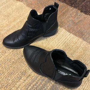 Easy Street Ankle Western Boots